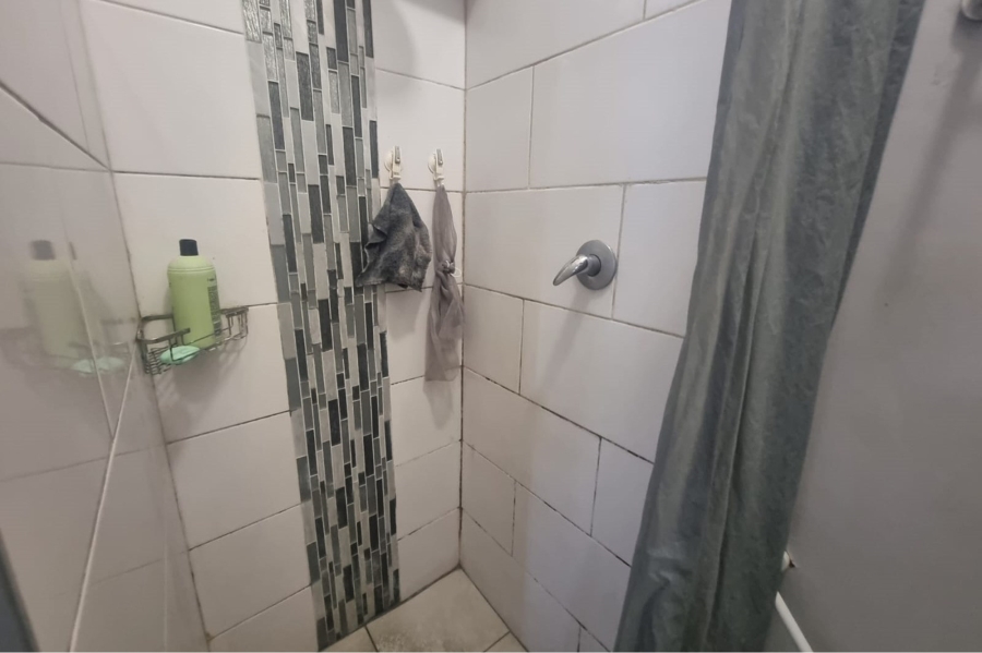 To Let 1 Bedroom Property for Rent in Vincent Eastern Cape